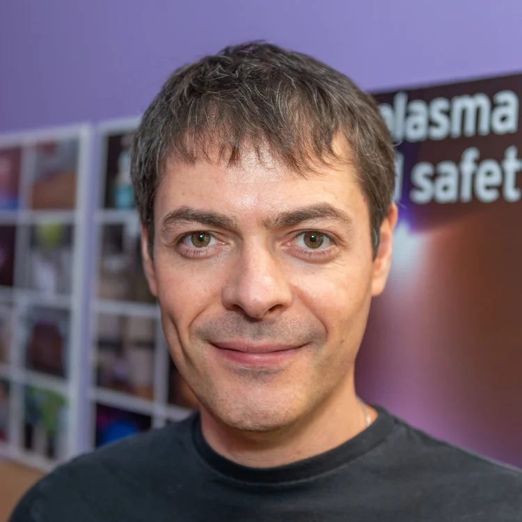 Dr. Gregory Fridman